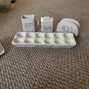 Farm Fresh Ceramic Egg Tray Set